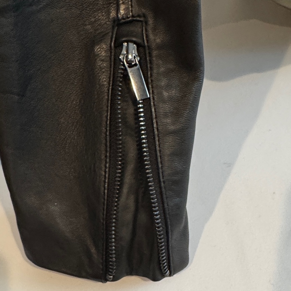 BADGLEY MISCHKA Women's Black Leather Jacket - Picture 13 of 15
